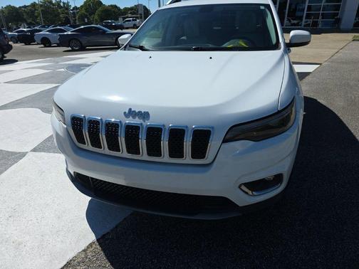 Bright White Clearcoat 2019 Jeep Cherokee Limited