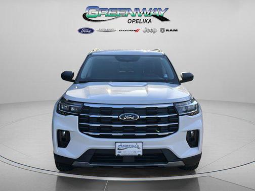 Star White Metallic Tri-Coat 2026 Ford Explorer Active