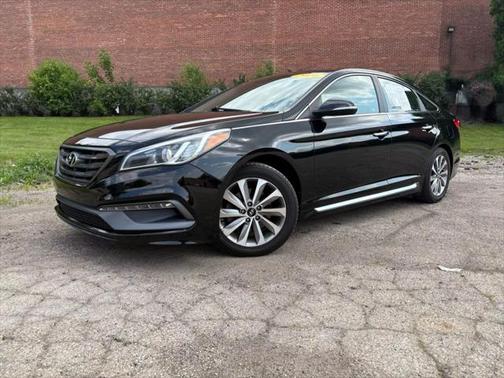 2016 Hyundai SONATA Sport