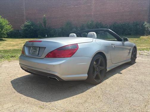 2013 Mercedes-Benz SL-Class SL 550 Roadster 2D