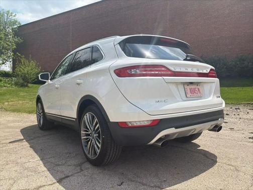 2015 Lincoln MKC Base