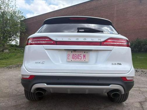 2015 Lincoln MKC Base