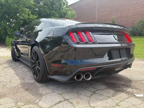 2016 Ford Shelby GT350 Base