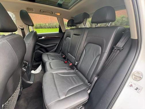 2012 Audi Q5 2.0T Premium Plus