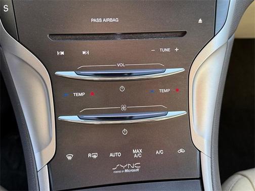 2014 Lincoln MKZ Base
