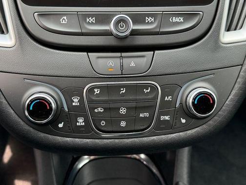 Sterling Gray Metallic 2023 Chevrolet Malibu LT