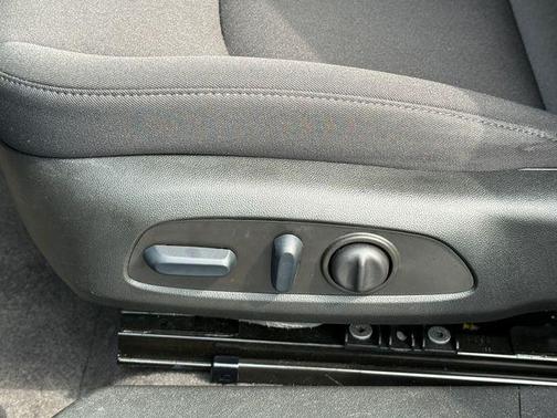 Sterling Gray Metallic 2023 Chevrolet Malibu LT