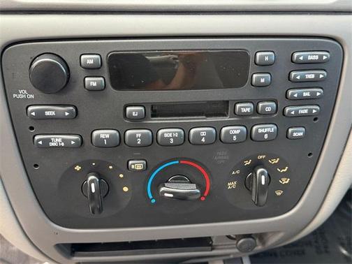 2005 Ford Taurus SE