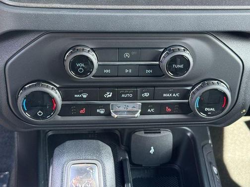 Carbonized Gray Metallic 2026 Ford Bronco Big Bend