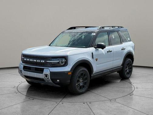 Space White Metallic 2026 Ford Bronco Sport Badlands
