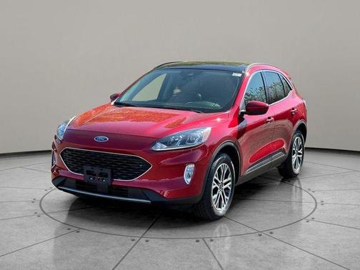 Rapid Red Metallic Tinted Clearcoat 2020 Ford Escape SEL
