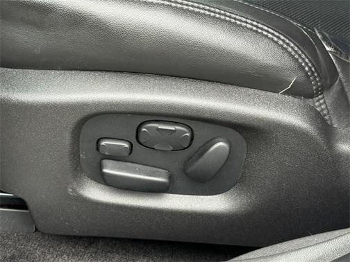 2013 Lincoln MKS Base