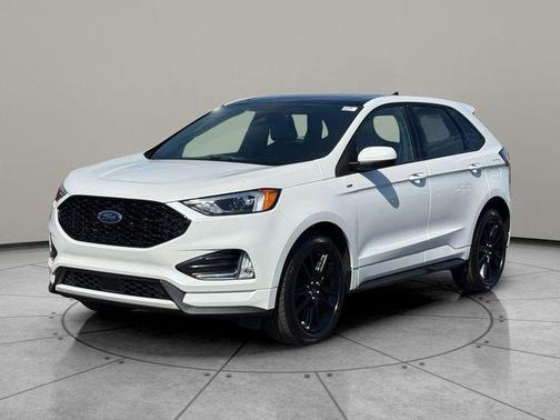 White Metallic 2024 Ford Edge ST Line