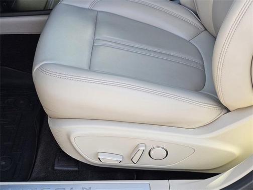 2017 Lincoln MKZ Premiere