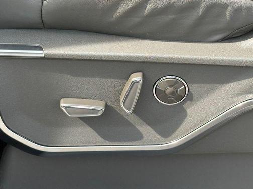 Star White 2026 Ford F-150 Platinum