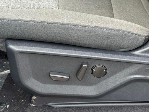 Agate Black Metallic 2026 Ford F-150 XLT