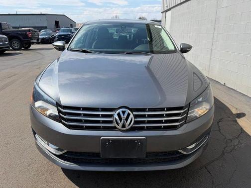 Platinum Gray Metallic 2012 Volkswagen Passat 3.6 SEL Premium