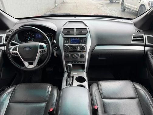 Red Candy Metallic Tinted Clearcoat 2012 Ford Explorer XLT