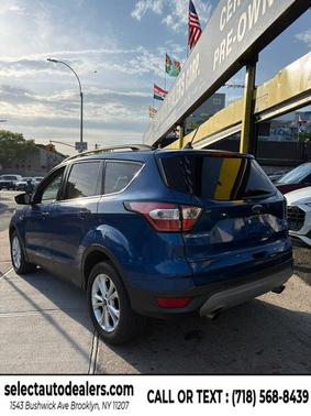 Blue 2018 Ford Escape SE