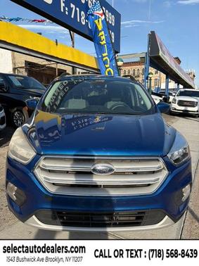 Blue 2018 Ford Escape SE