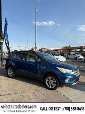 Blue 2018 Ford Escape SE