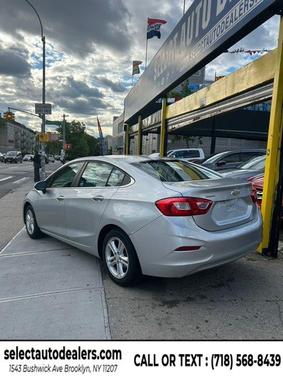 Gray 2017 Chevrolet Cruze LT