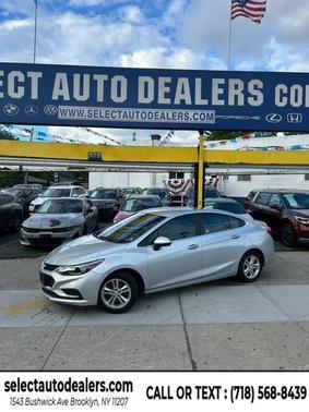Gray 2017 Chevrolet Cruze LT