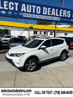 Super White 2015 Toyota RAV4 XLE