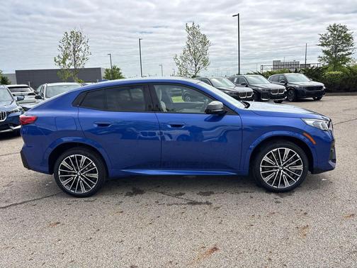 Portimao Blue Metallic 2026 BMW X2 M35i