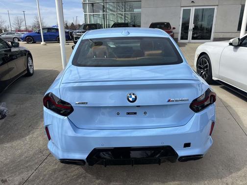 2026 BMW M240 i xDrive