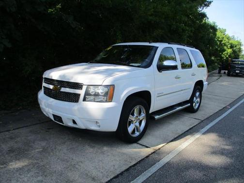 Photo 2 of 31 of 2014 Chevrolet Tahoe LTZ