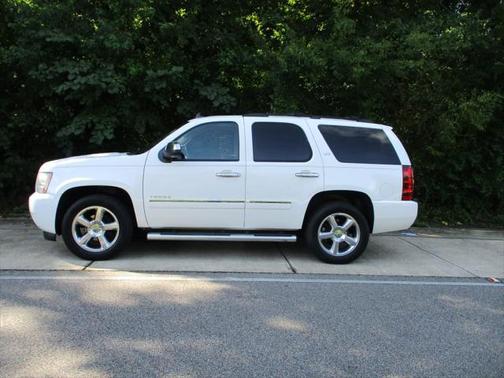 Photo 1 of 31 of 2014 Chevrolet Tahoe LTZ