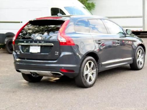 2015 Volvo XC60 T6 Premier Plus
