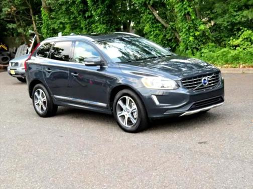 2015 Volvo XC60 T6 Premier Plus