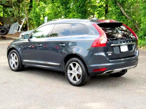 2015 Volvo XC60 T6 Premier Plus