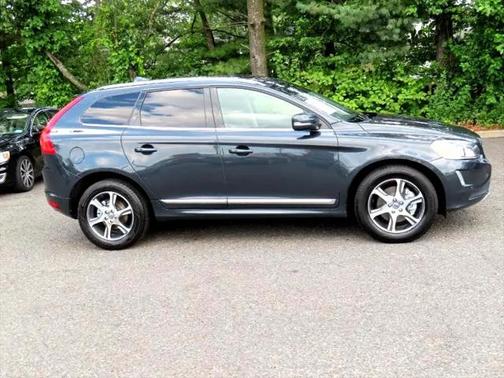 2015 Volvo XC60 T6 Premier Plus