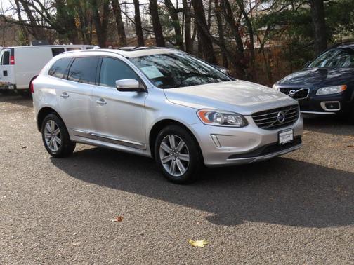 2016 Volvo XC60 T6 Drive-E