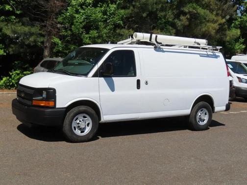 White 2013 Chevrolet Express 2500 LT