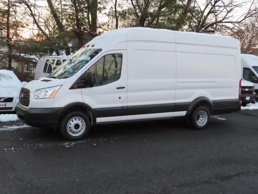 2017 Ford Transit-350 XLT Wgn High Roof 148eL