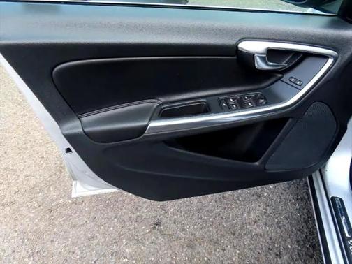 2015 Volvo S60 T5 Premier