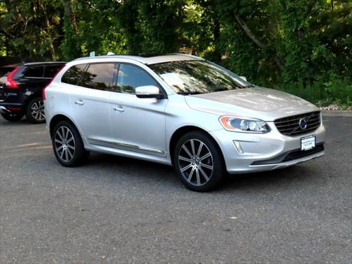 2017 Volvo XC60 T6 Inscription