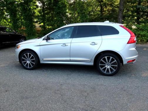 2017 Volvo XC60 T6 Inscription