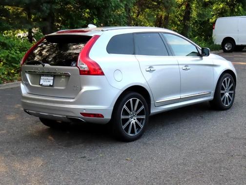 2017 Volvo XC60 T6 Inscription