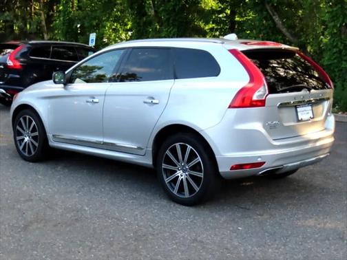 2017 Volvo XC60 T6 Inscription