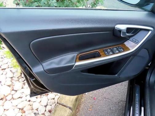 2016 Volvo S60 T5 Drive-E Premier