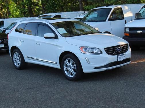White 2016 Volvo XC60 T5 Premier