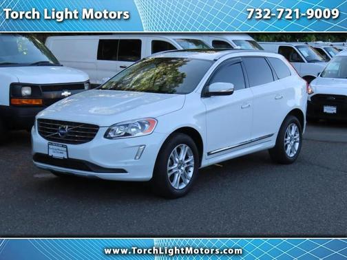 White 2016 Volvo XC60 T5 Premier