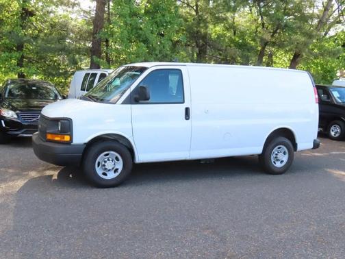White 2013 Chevrolet Express 2500 LT