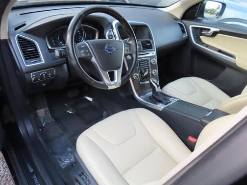 2016 Volvo XC60 T5 Premier