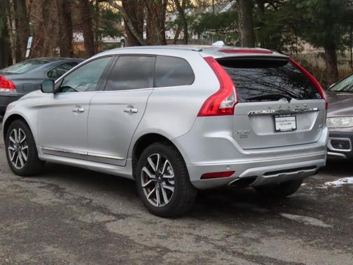 2017 Volvo XC60 T6 Dynamic